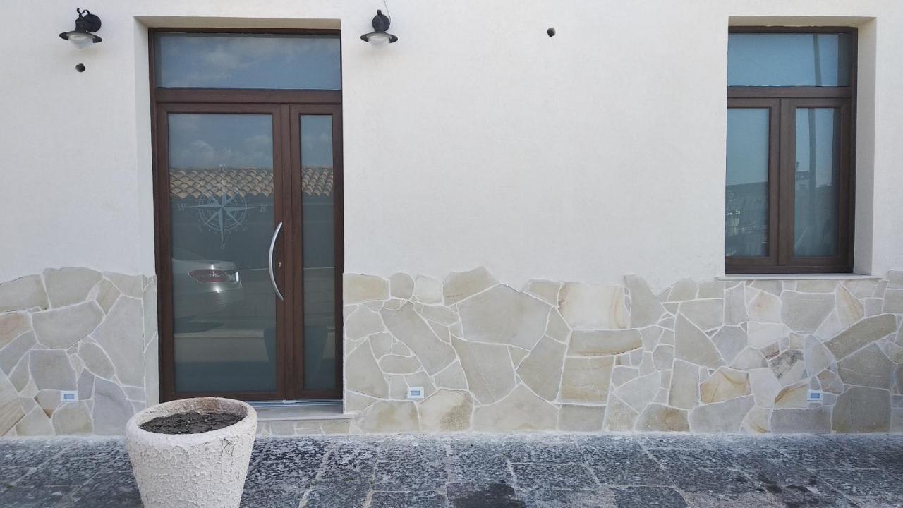 B&B Vecchia Darsena Augusta Eksteriør billede
